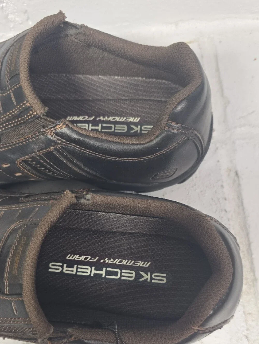 Skechers Men's Diameter Nerves Slip-On Leather Loafers.  Size 7. New.